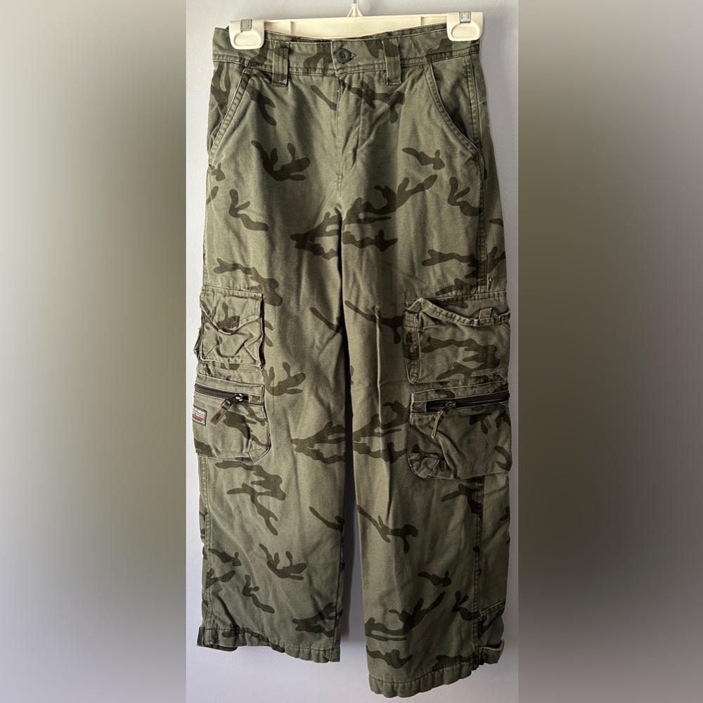 Old Navy adjustable lined camo cargo pants